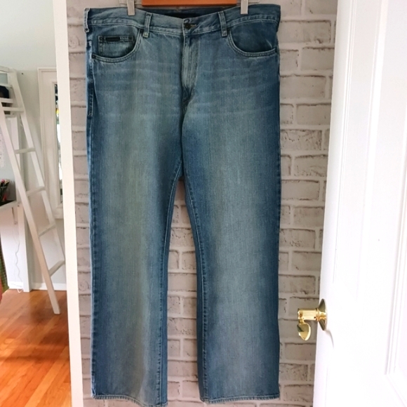 Calvin Klein • Men's Light/Medium Wash Distressed Bootcut Denim Jeans - Picture 15 of 15